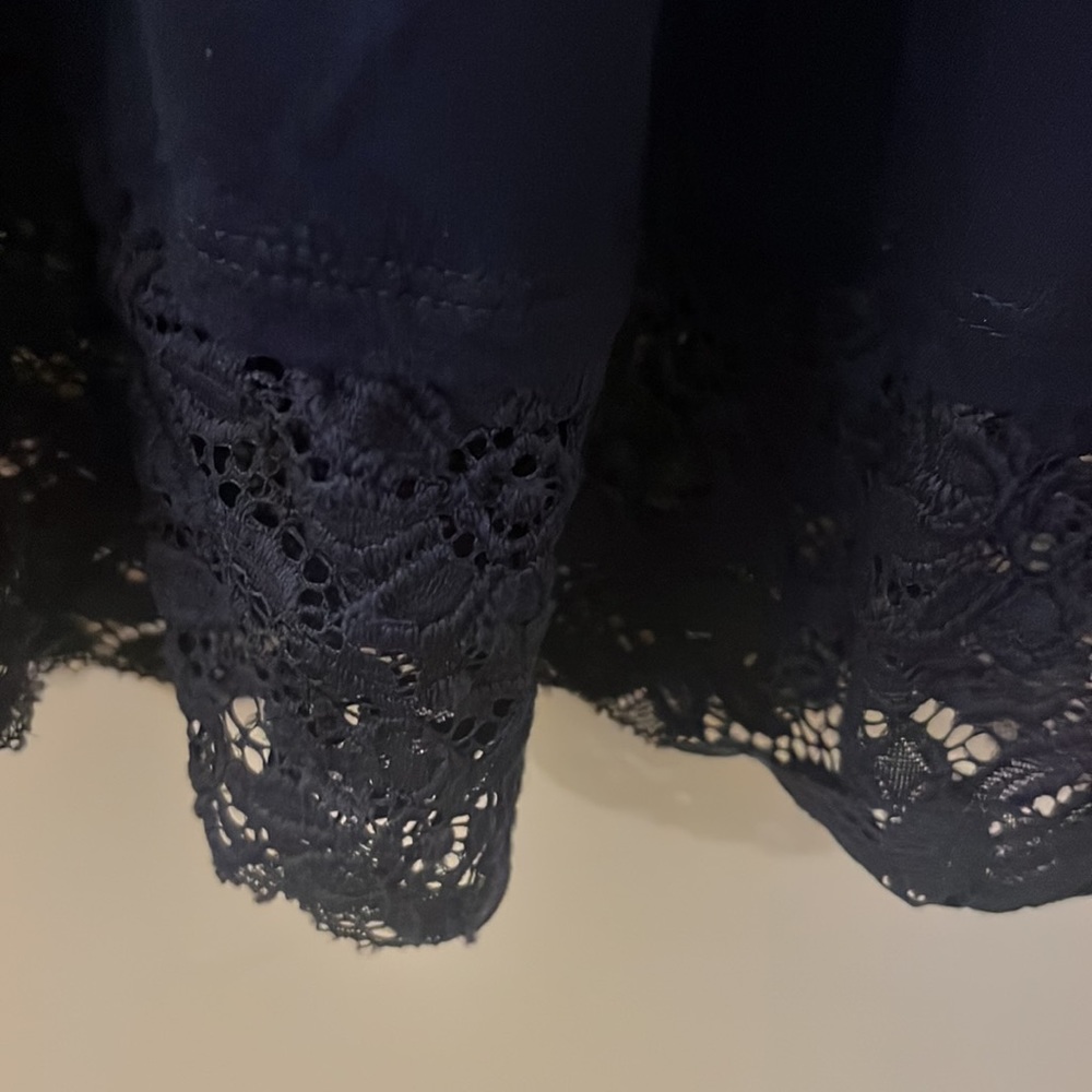 Zenana Signature size Large navy blue rayon dress with lace trim on the bottom - Picture 3 of 4